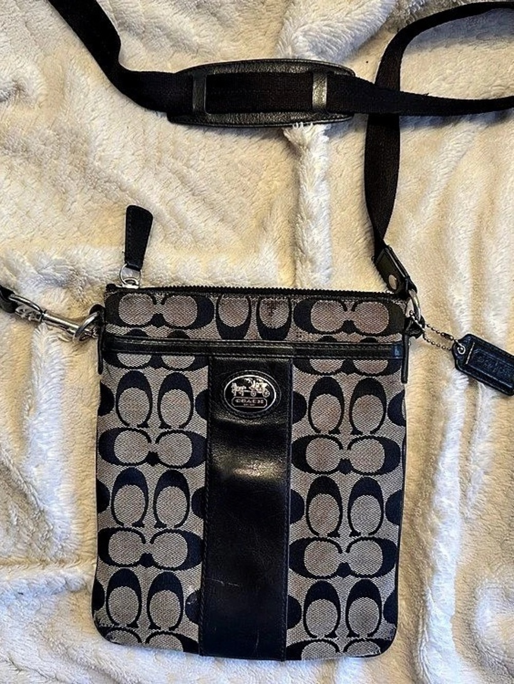 Coach Sutton Signature Swingpack Crossbody Bag Black & Gray